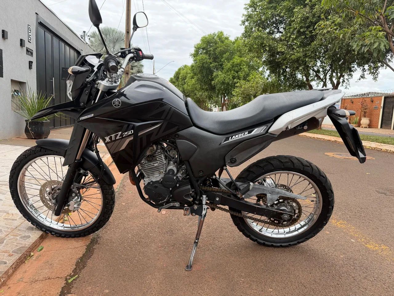 Lander 250  - Foto 4