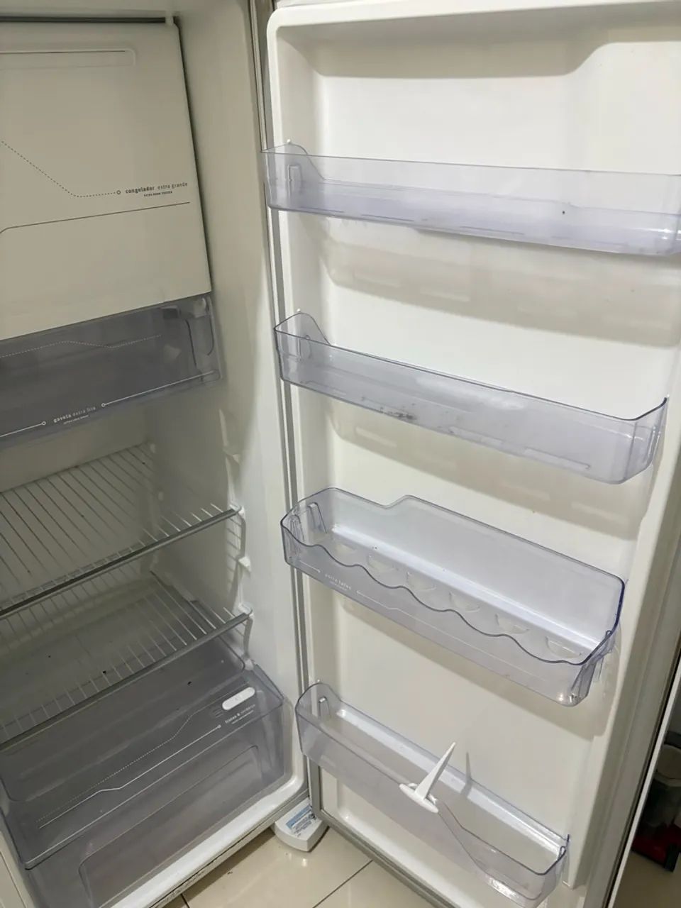 Geladeira com defeito  - Foto 2