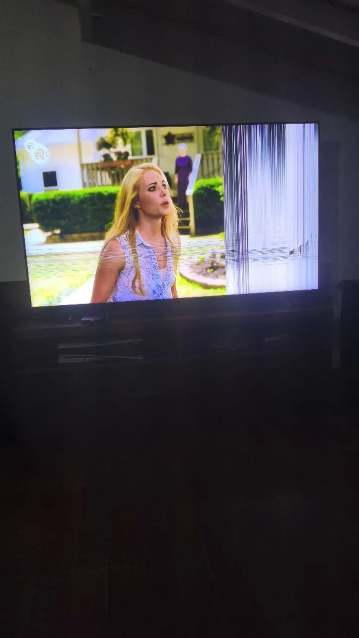 Tv Samsung Qled 65 polegadas display quebrado 
