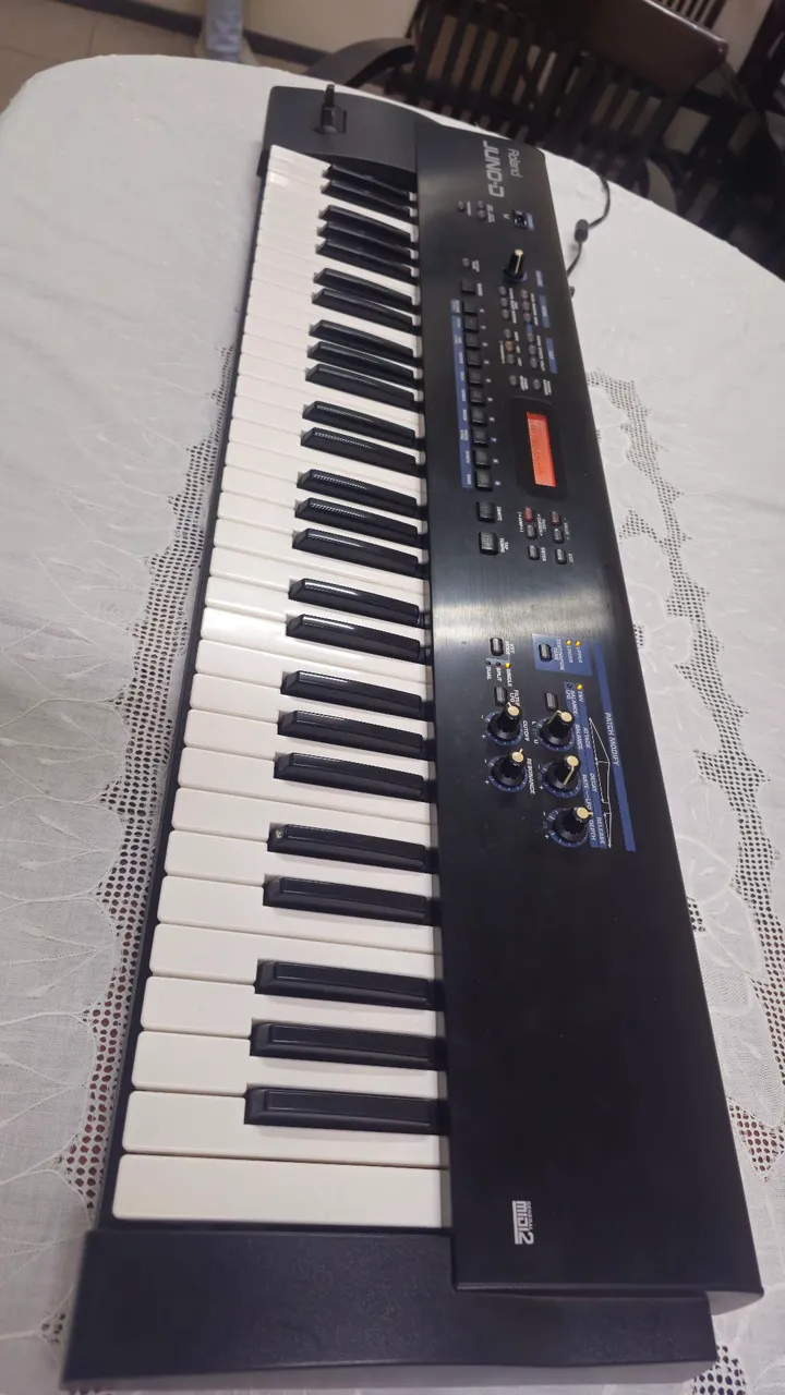 roland juno d