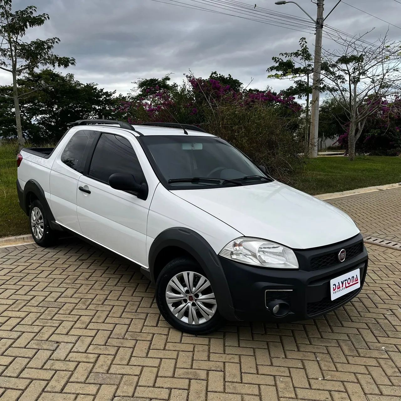 Fiat Strada Working 1.4 MPI Fire Flex 8V CD 2014