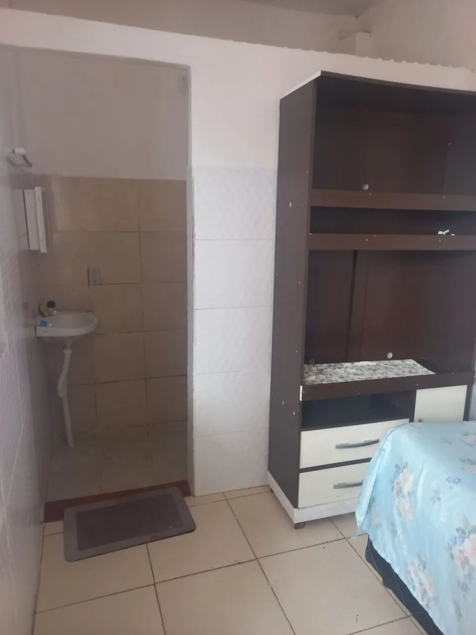 Aluga-se quarto com banheiro  - Foto 3