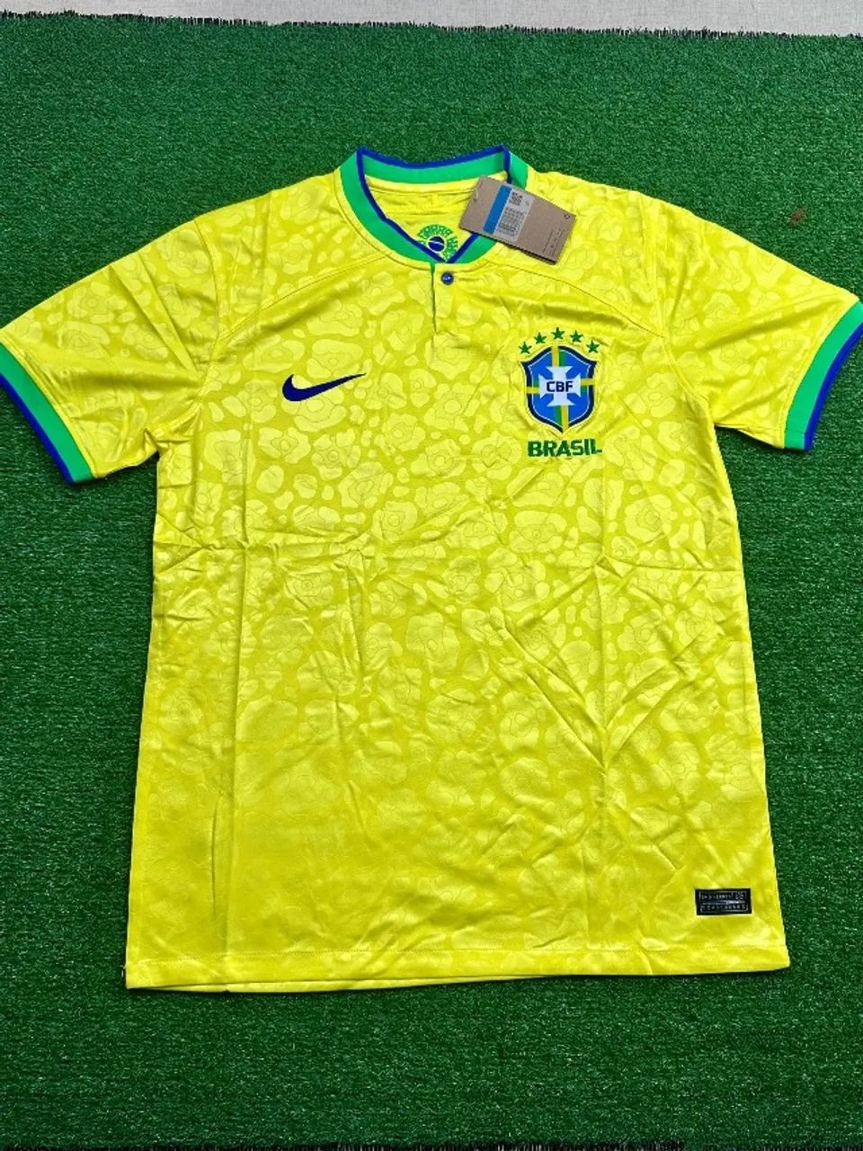 Camisa modelo 2022