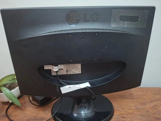 Monitor LG 19" W1943c - Ótimo estado - Foto 2
