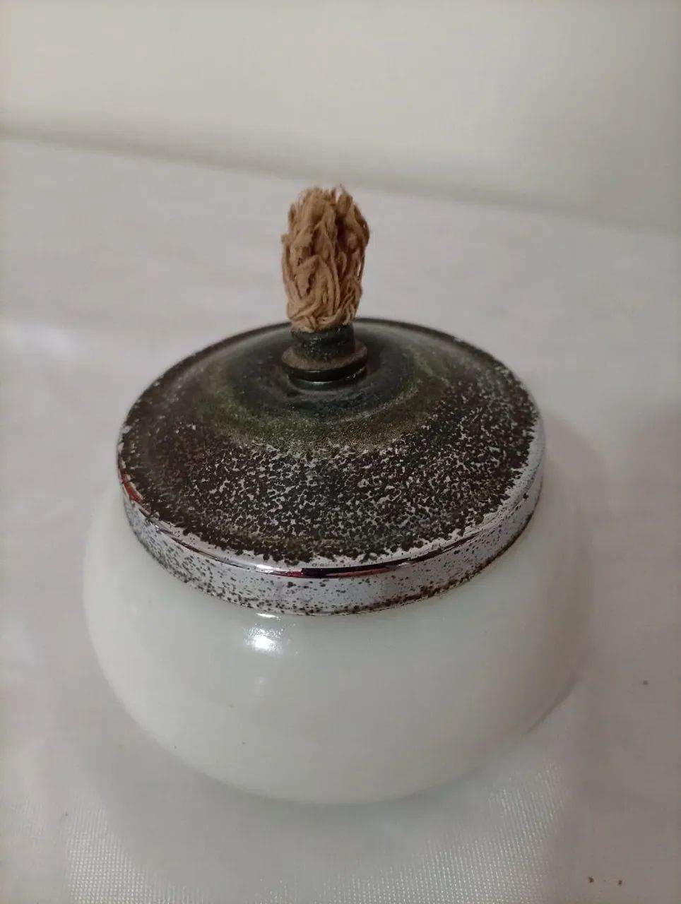 Antiga Lamparina em Vidro Opalinado 