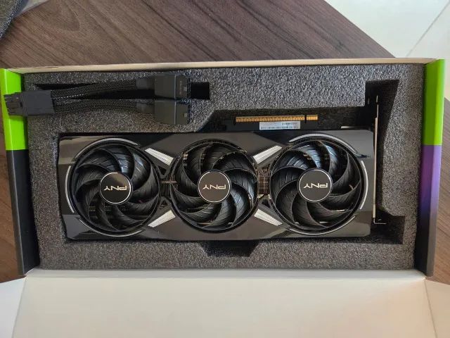 Placa de Vídeo PNY GeForce RTX 5070 Epic-X OC 12GB GDDR7 - Foto 2