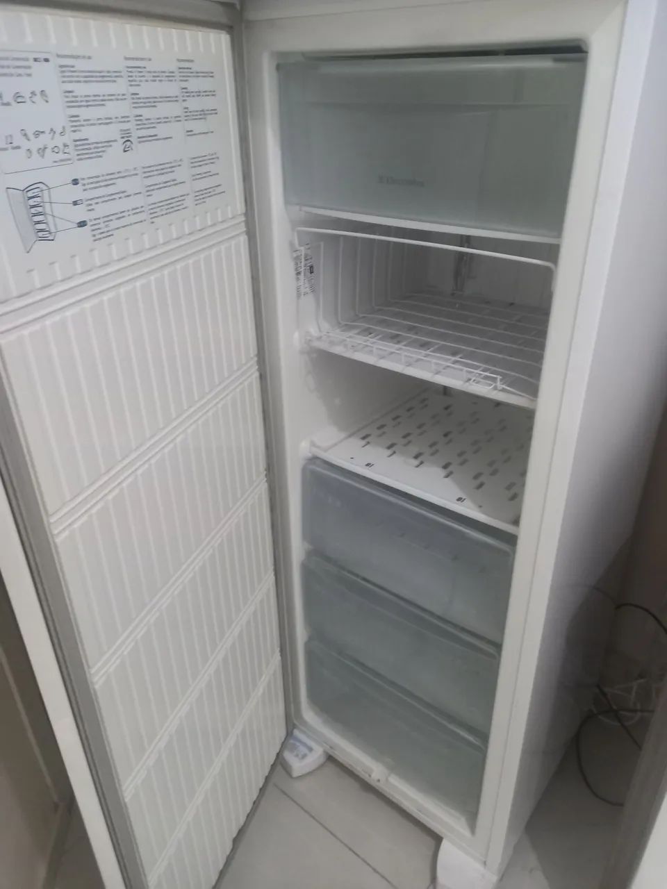 Freezer vertical em em excelente estado - Foto 2