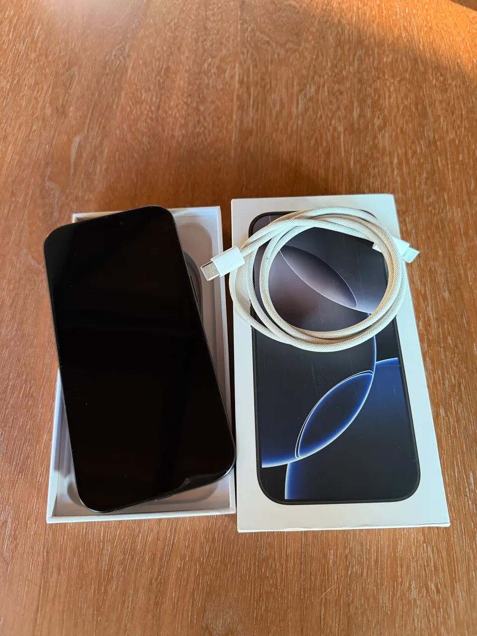 Iphone 16 Pro - 256gb - Preto - Foto 2