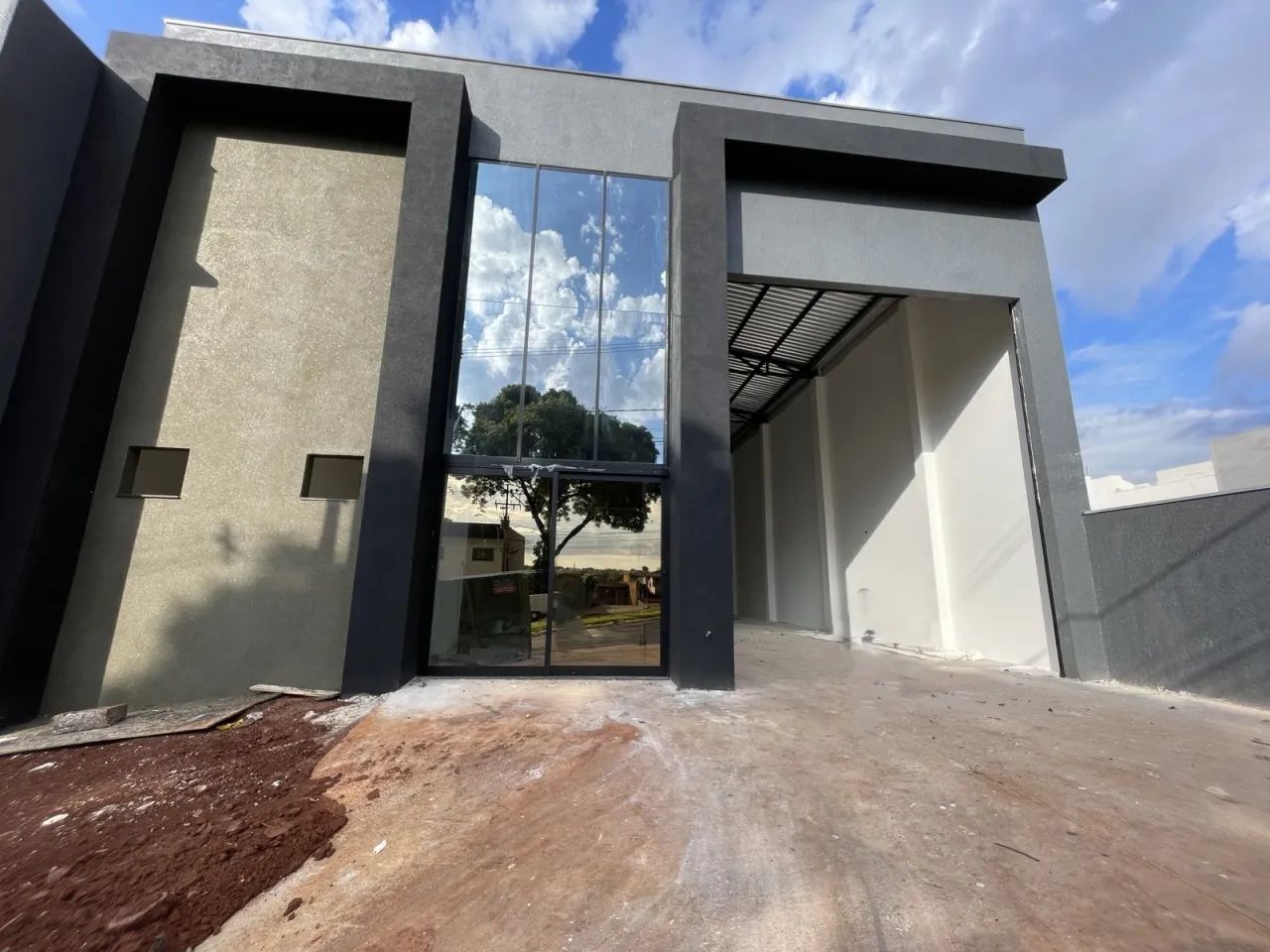 Barracão Comercial Disponível para Locação | Alziro Zarur | 380m² | Maringá/PR