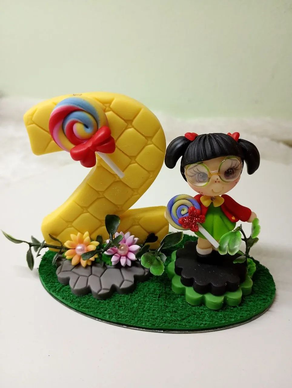 Vela Personalizada Chiquinha em Biscuit  - Foto 4