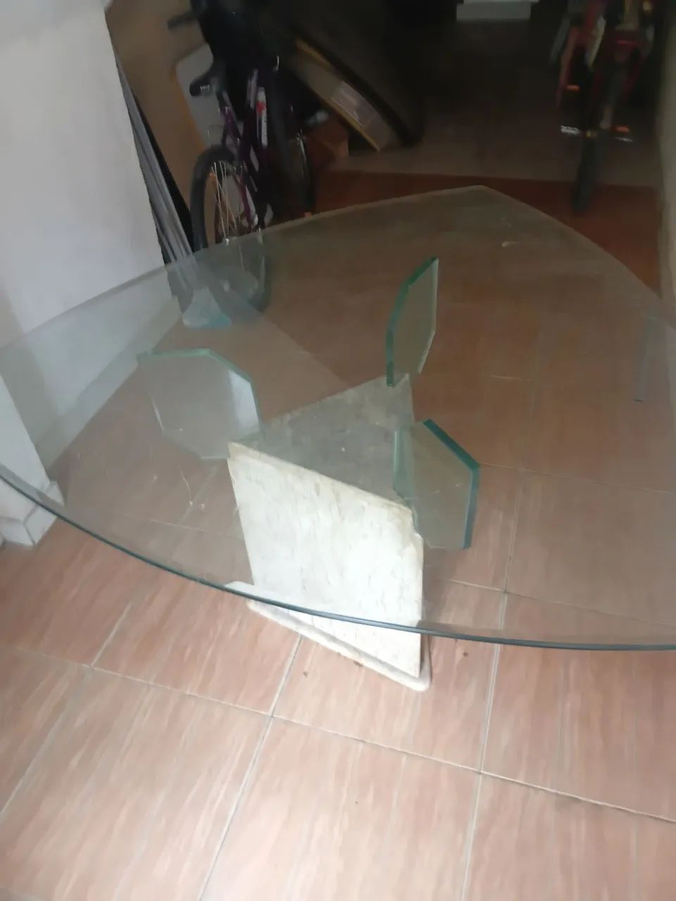Mesa de jantar de mármore e tampo de vidro  - Foto 3
