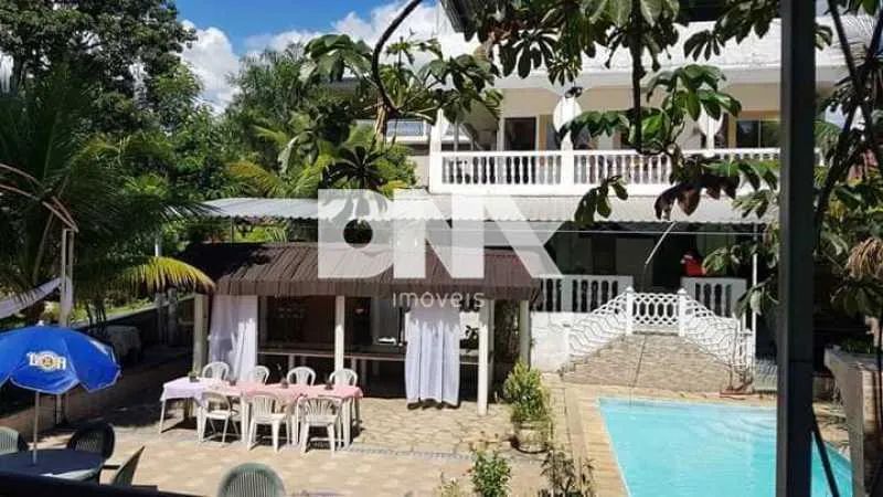 Sitio a venda com serviços de hospedagem, lazer e entretenimento