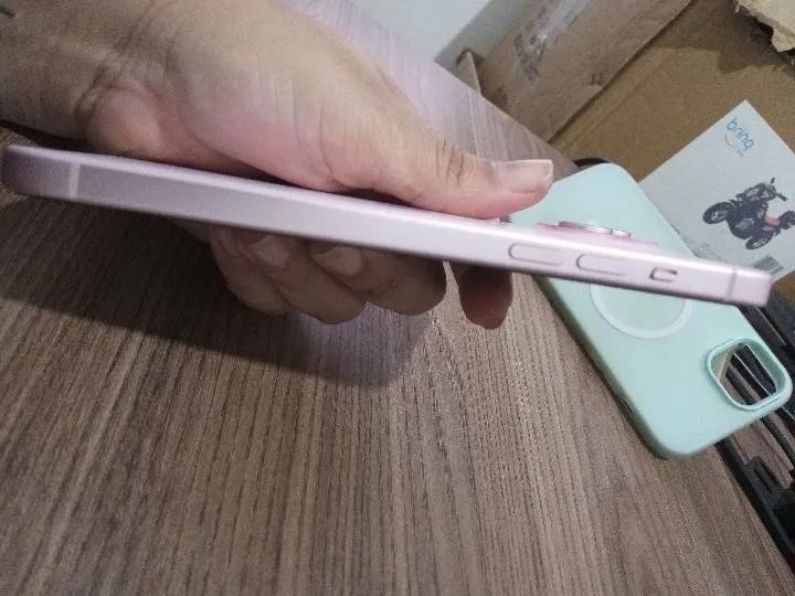 iPhone 15 plus rosa  - Foto 5