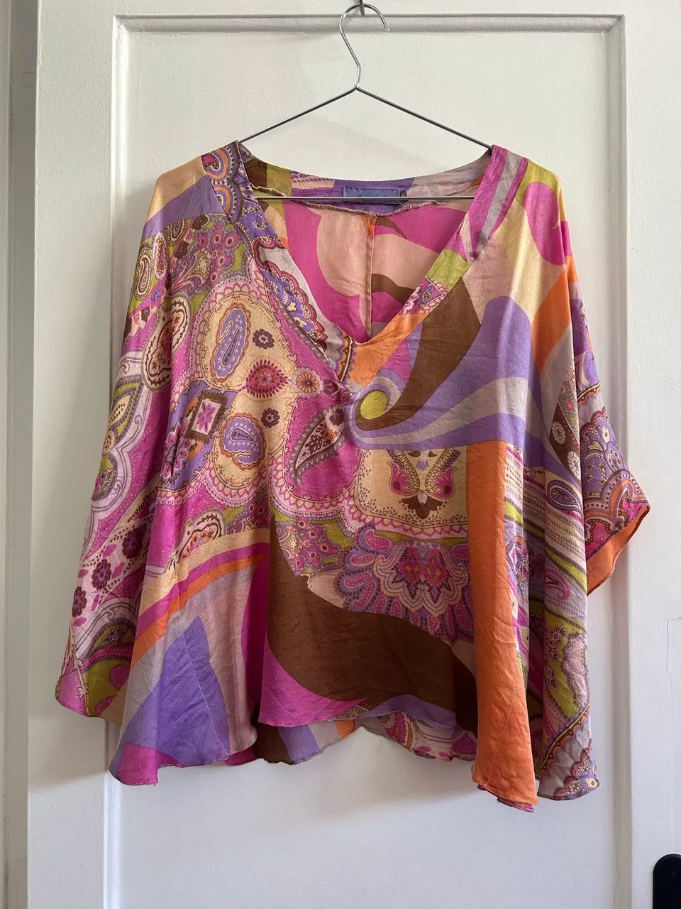 Bata de sedinha estampada 