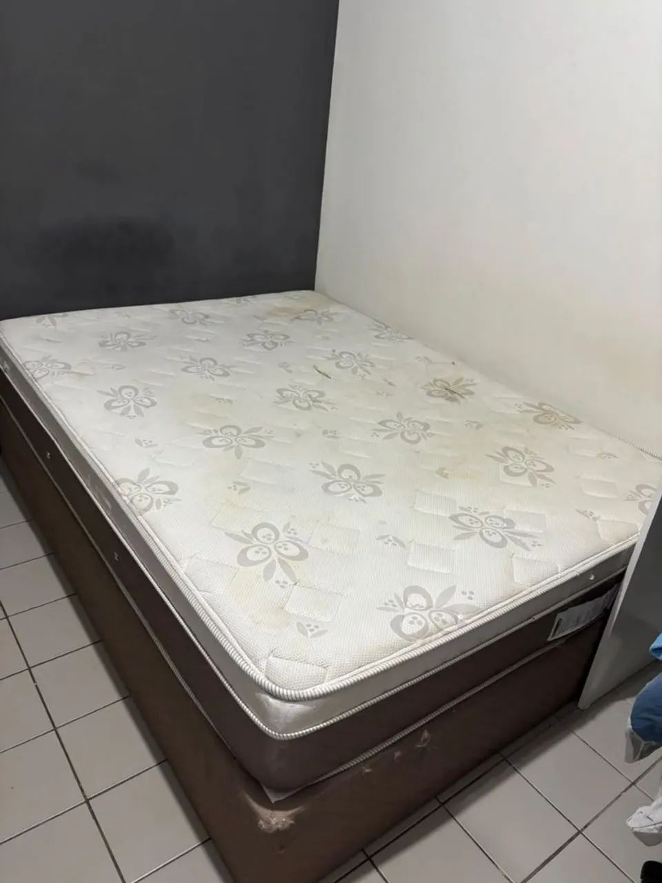 CAMA BOX COLCHAO DE MOLAS CASAL 