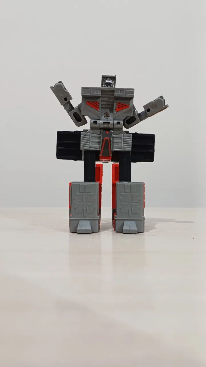 Bonecos Transformers anos 90