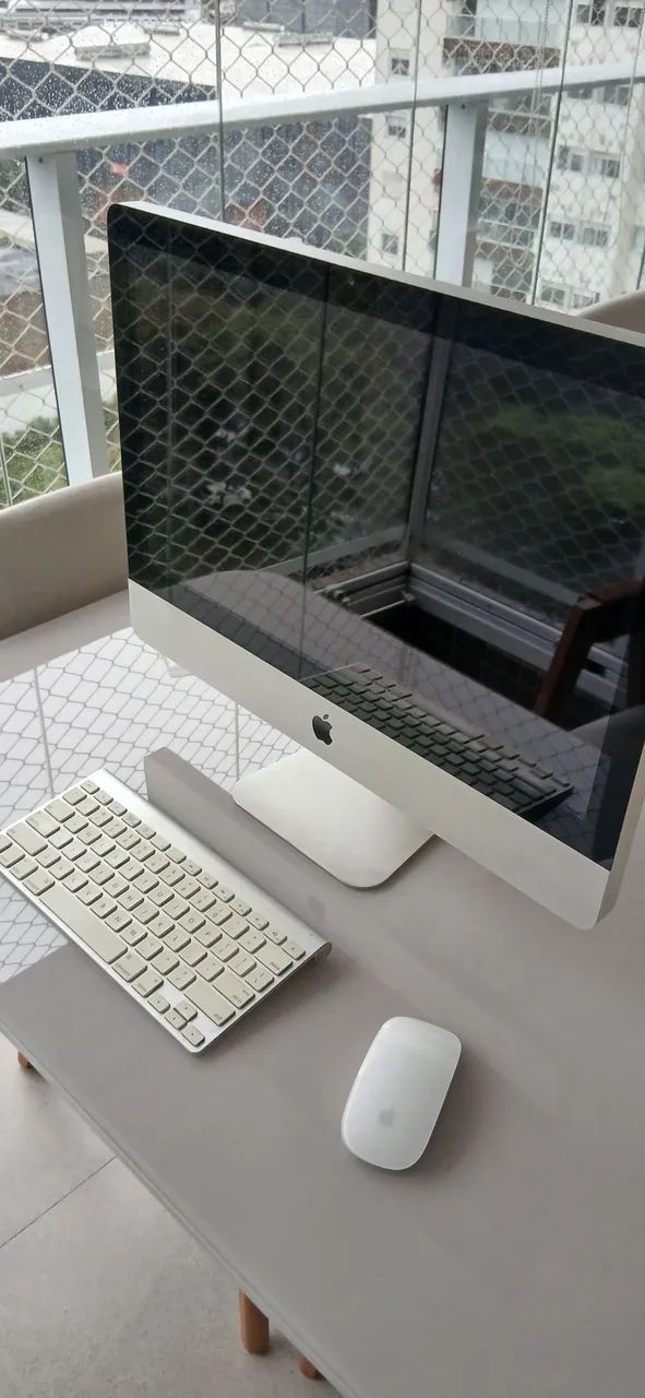 iMac 21,5" Core i5 + SSD 480GB Apple | R$ 1.500 - Foto 4