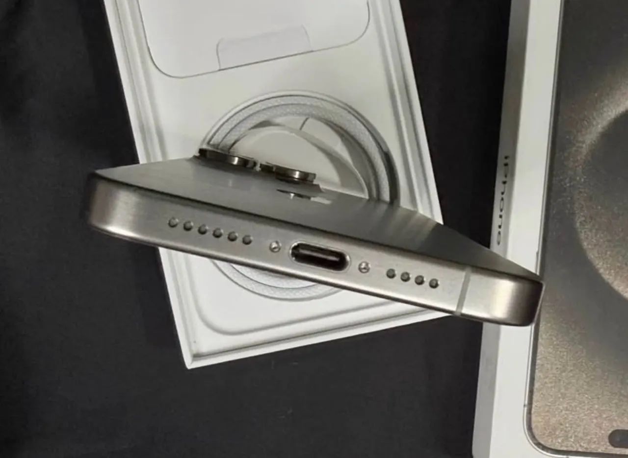 iPhone 15 Pro Max 256GB - Natural Titanium - Foto 3