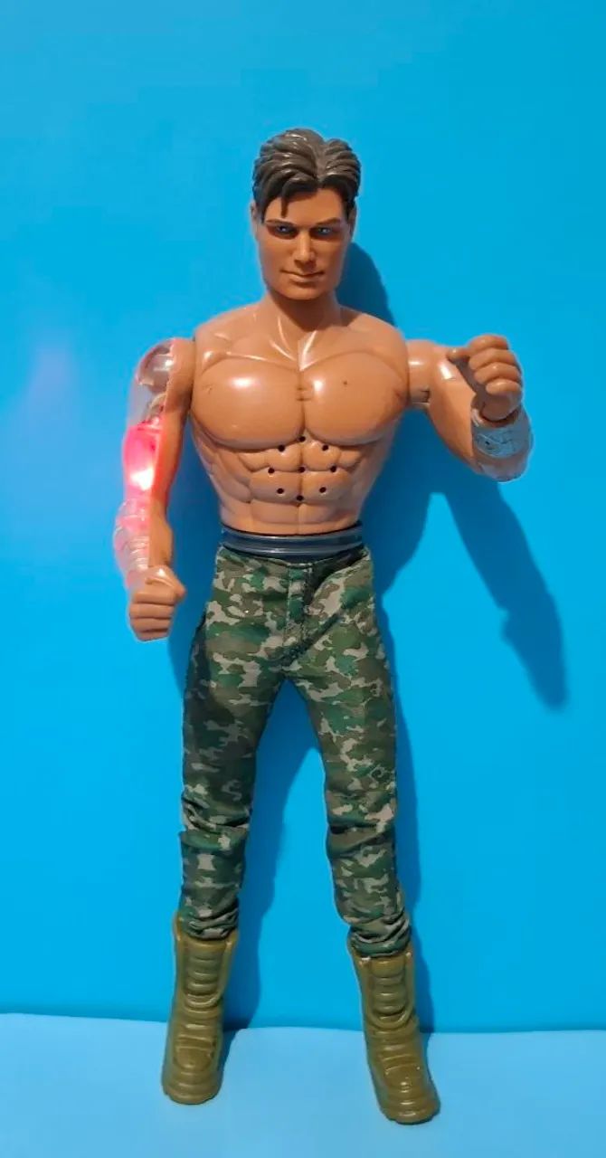 Boneco Max Steel Ninja Fighter Dragon Master 2000(Leia a descrição)