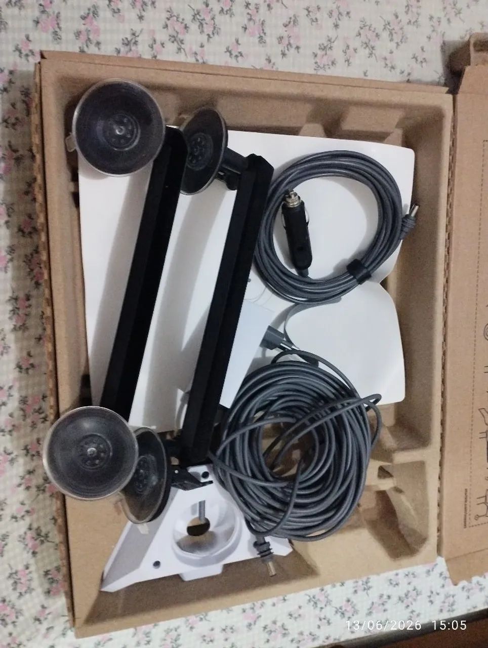 Starlink mini completa, cabo tomada de casa eo de carro, suportes... - Foto 2