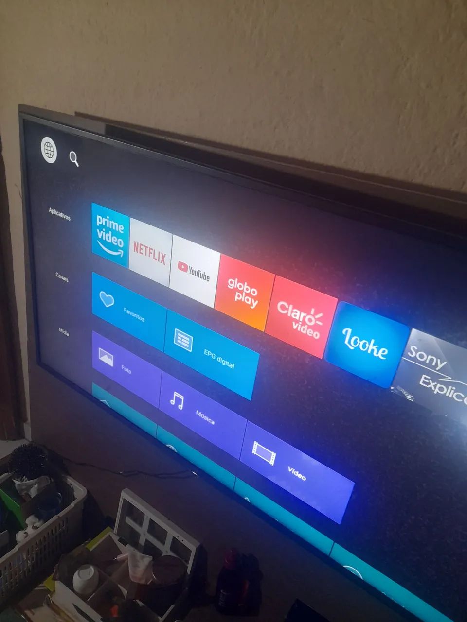 TV smart de 42 polegadas da marca Sony 