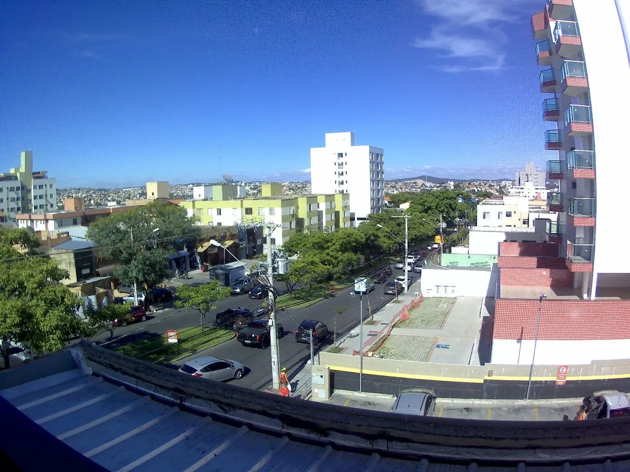 Salas comerciais novas, prédio com estacionamento, elevador. - Foto 4