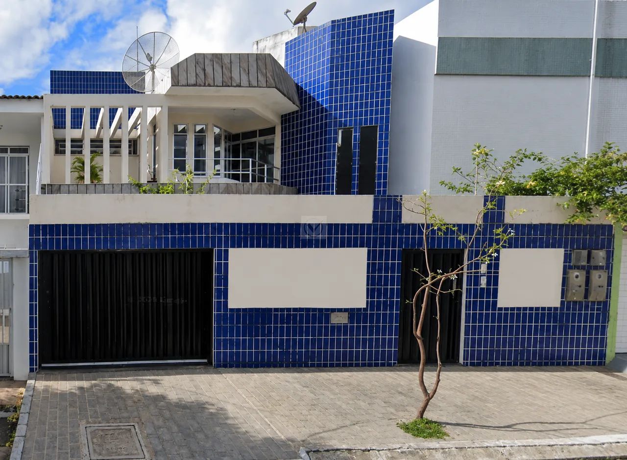 Casa Comercial à venda, 7 quartos, 4 suítes, 2 vagas, Salgado Filho - Aracaju/SE