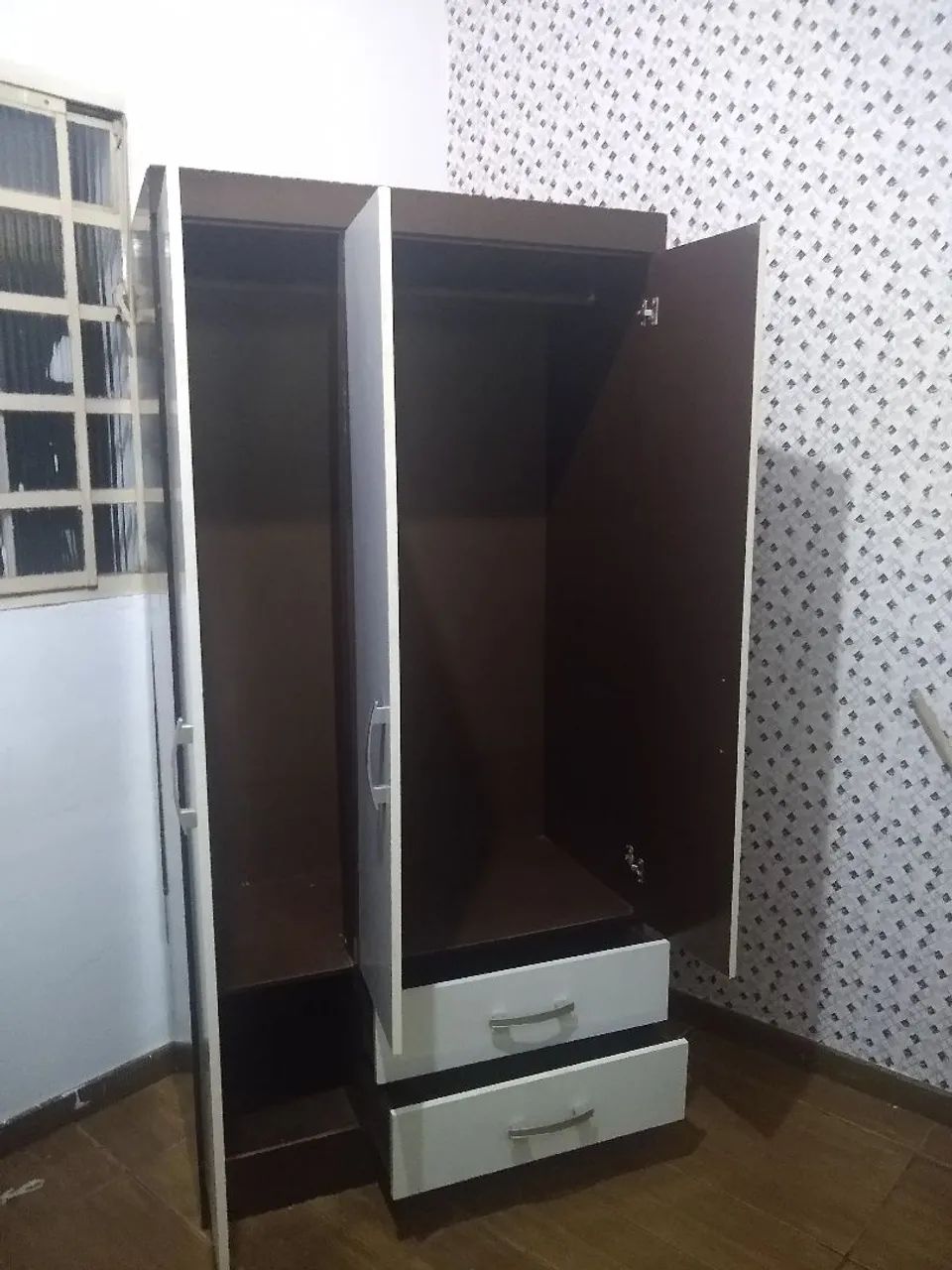 Guardar roupas solteiro - Foto 2