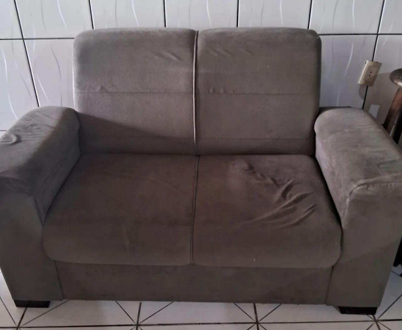 Sofá de dois lugares em perfeito estado 