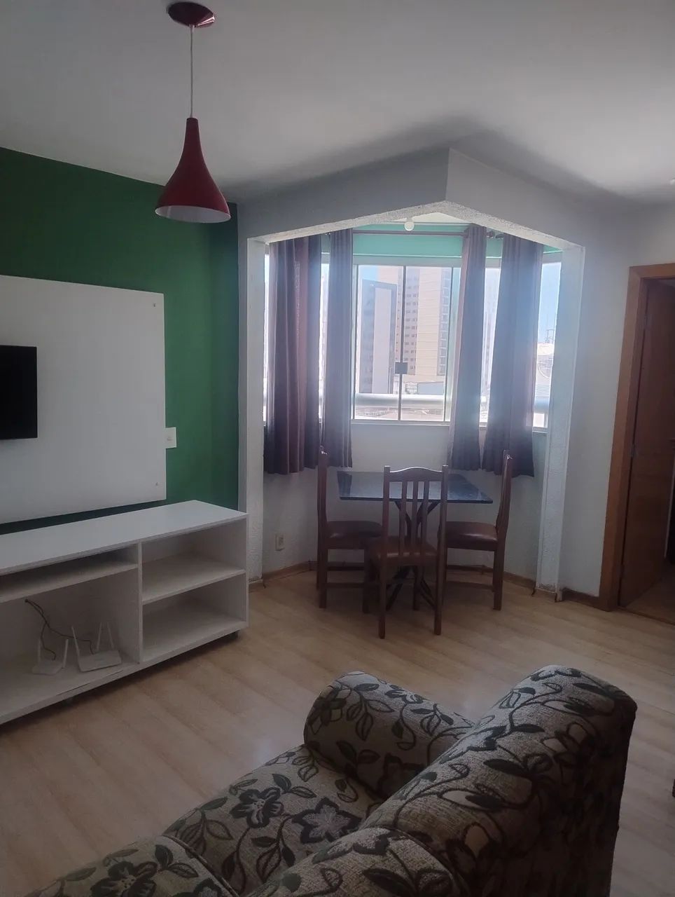 Alugo apartamento mobiliado, edifício Novita. Taguatinga centro 