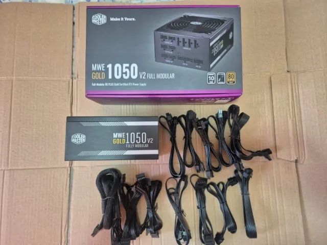 Fonte Cooler Master MWE Gold 1050 V2 Full Modular (Ainda dentro da garantia)