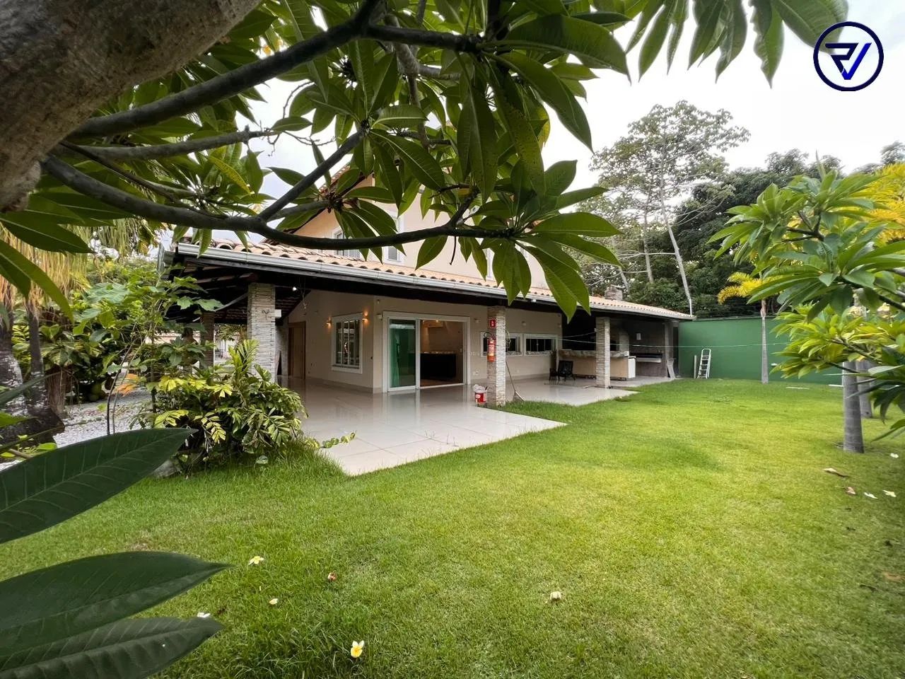Casa de Alto Padrão à Venda no Eusébio - Foto 4