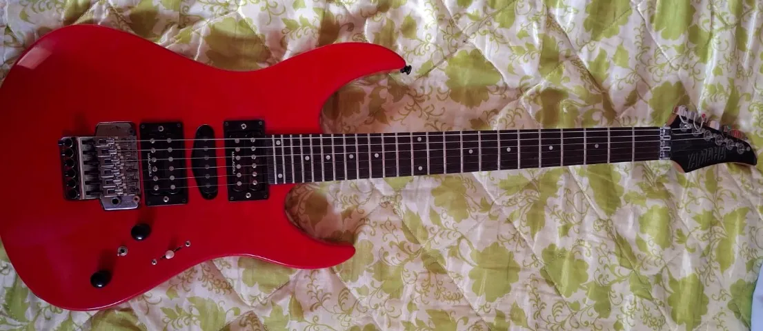 Guitarra Yamaha RGX-421D - Instrumentos musicais - Parquelândia