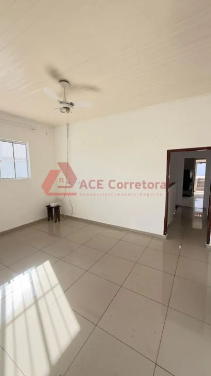 Casa com Excelente Espaço Externo - Foto 2