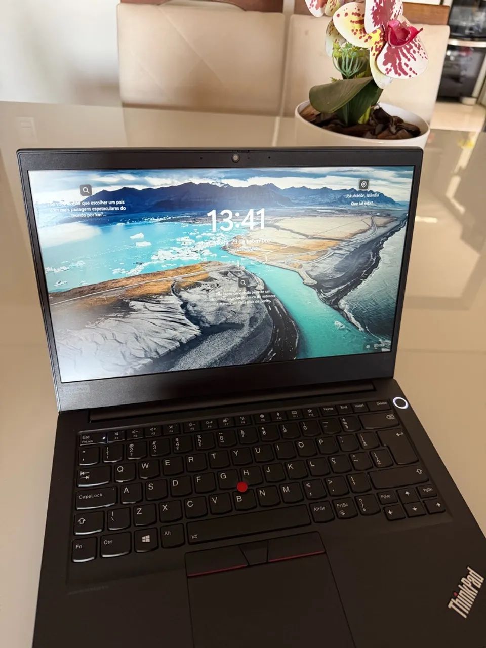 Notebook Lenovo ThinkPad E14 - Intel Core i5 / 8GB RAM / SSD 256GB / Windows 11 - Foto 2