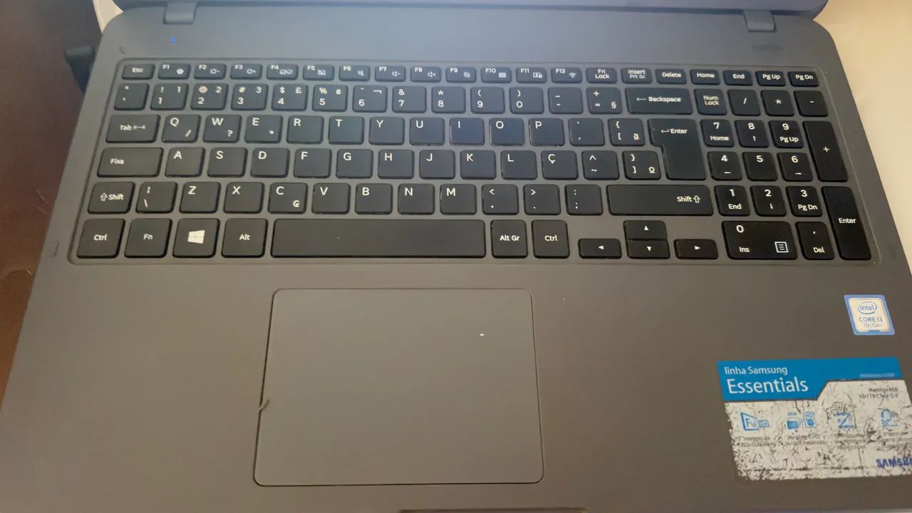 Notebook Samsung Essentials E30 memória 4 gb HD 1 TB - Foto 4