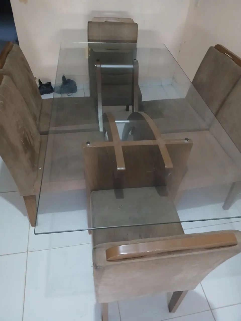 Mesa de vidro 6 cadeiras R$ 800,00  - Foto 4