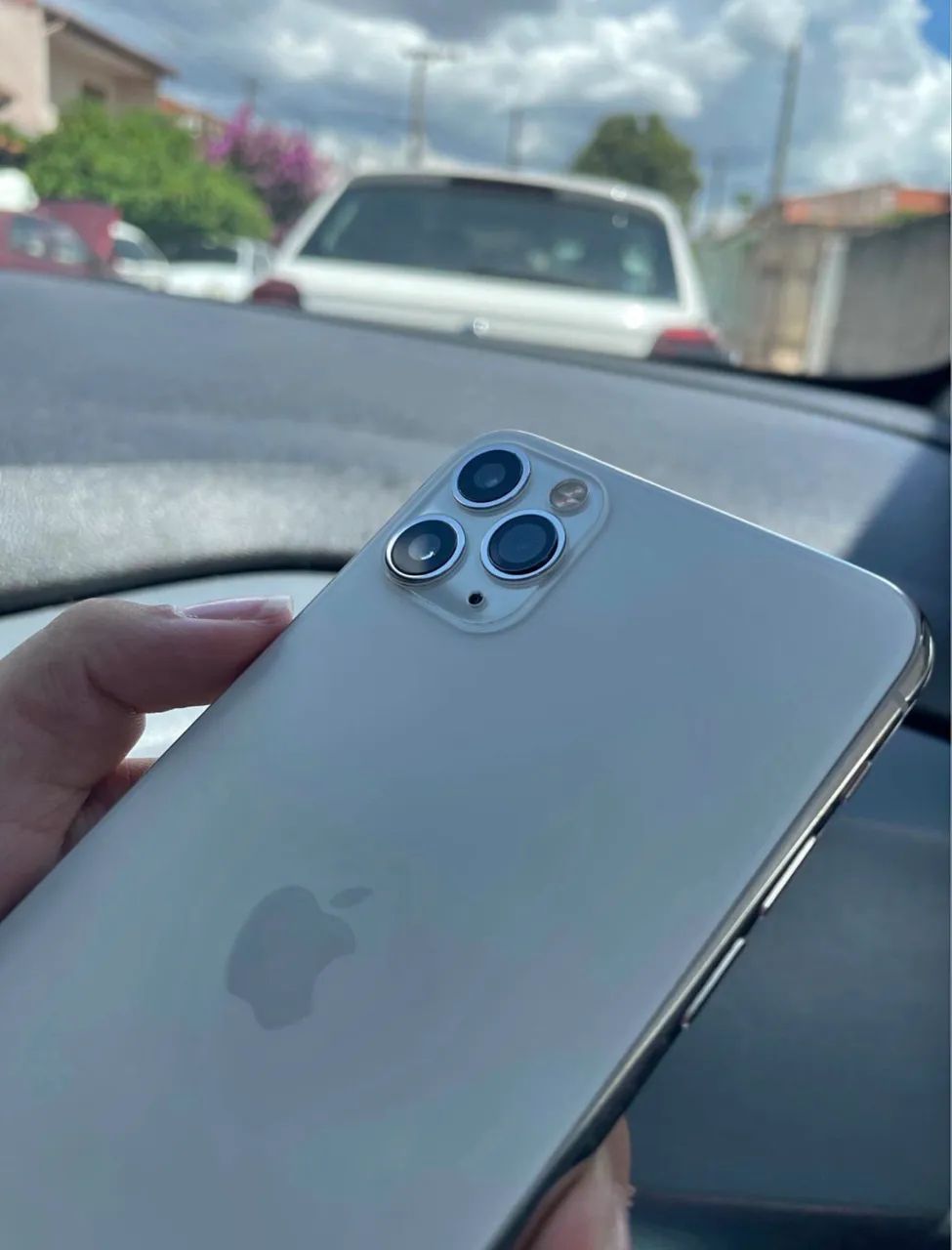 iPhone 11 Pro Max - Celulares e Smartphones - Centro, Nilópolis