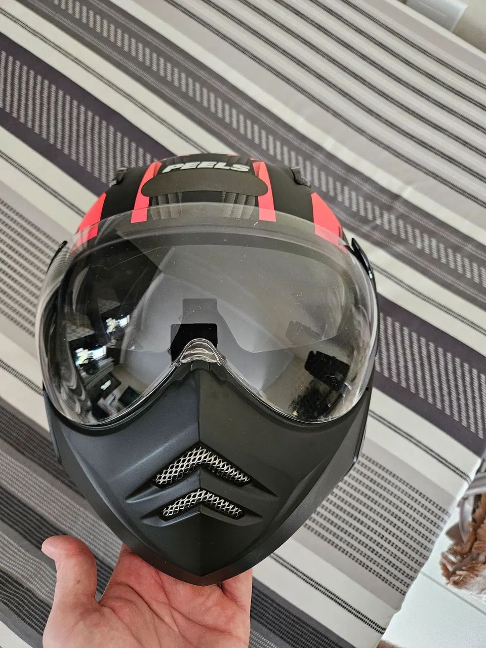 Capacete Peels com Viseira