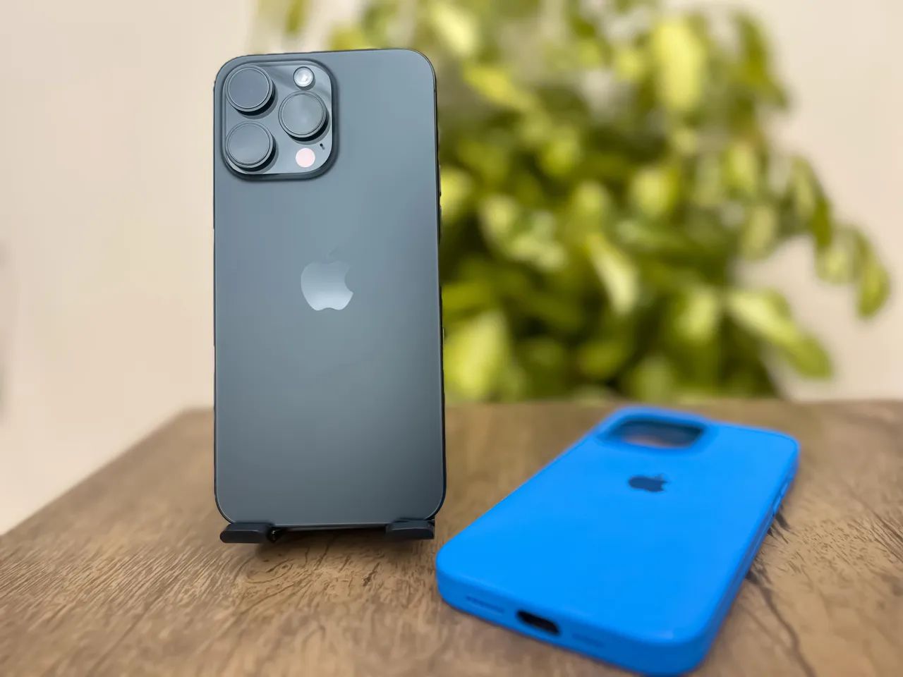 iPhone 16 Pro 128gb Black Titanium - Vendo ou Troco - Celulares e