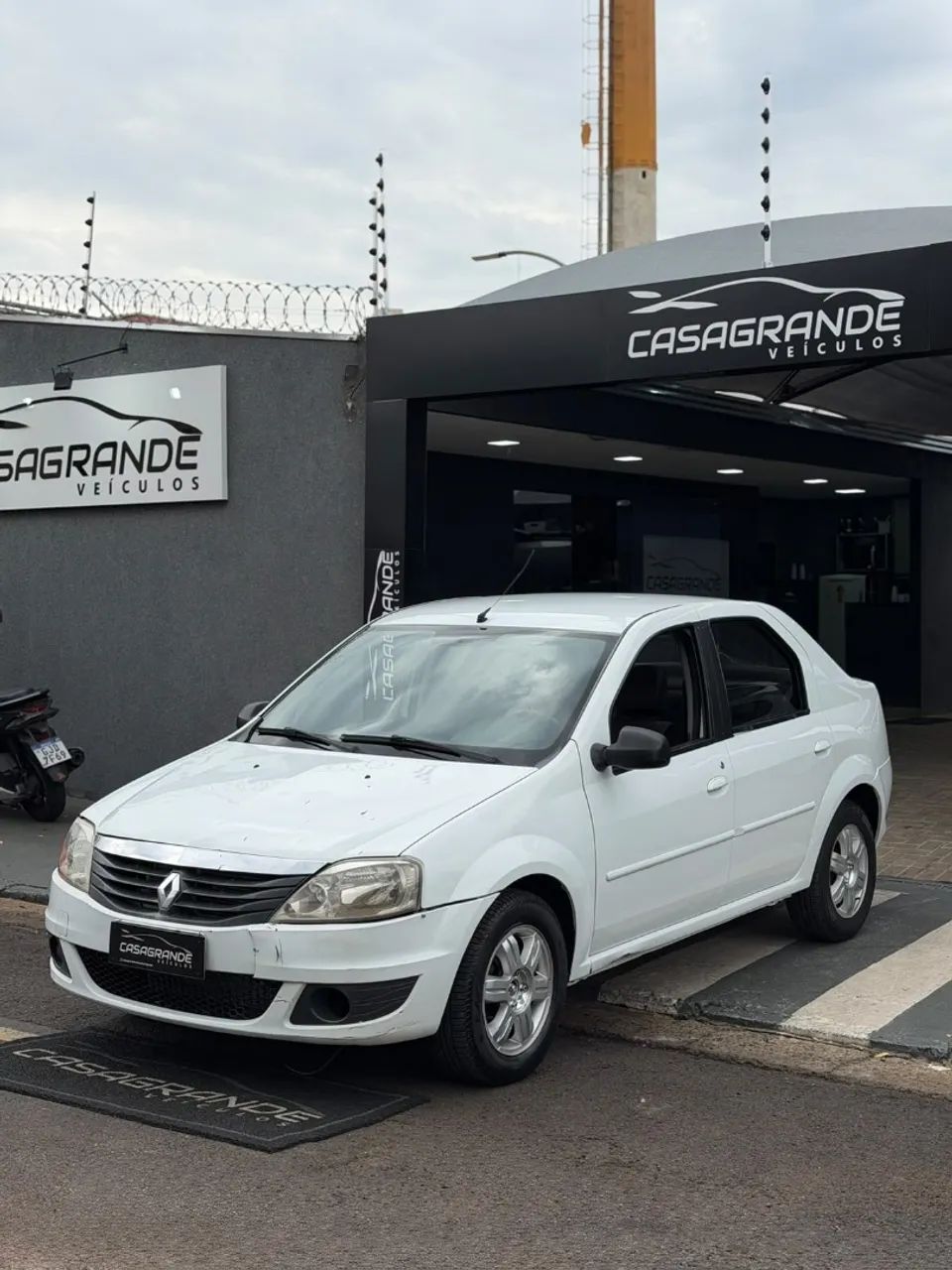 Renault Logan EXPRES./EXP. UP HI-FLEX 1.0 16V 4P 2011