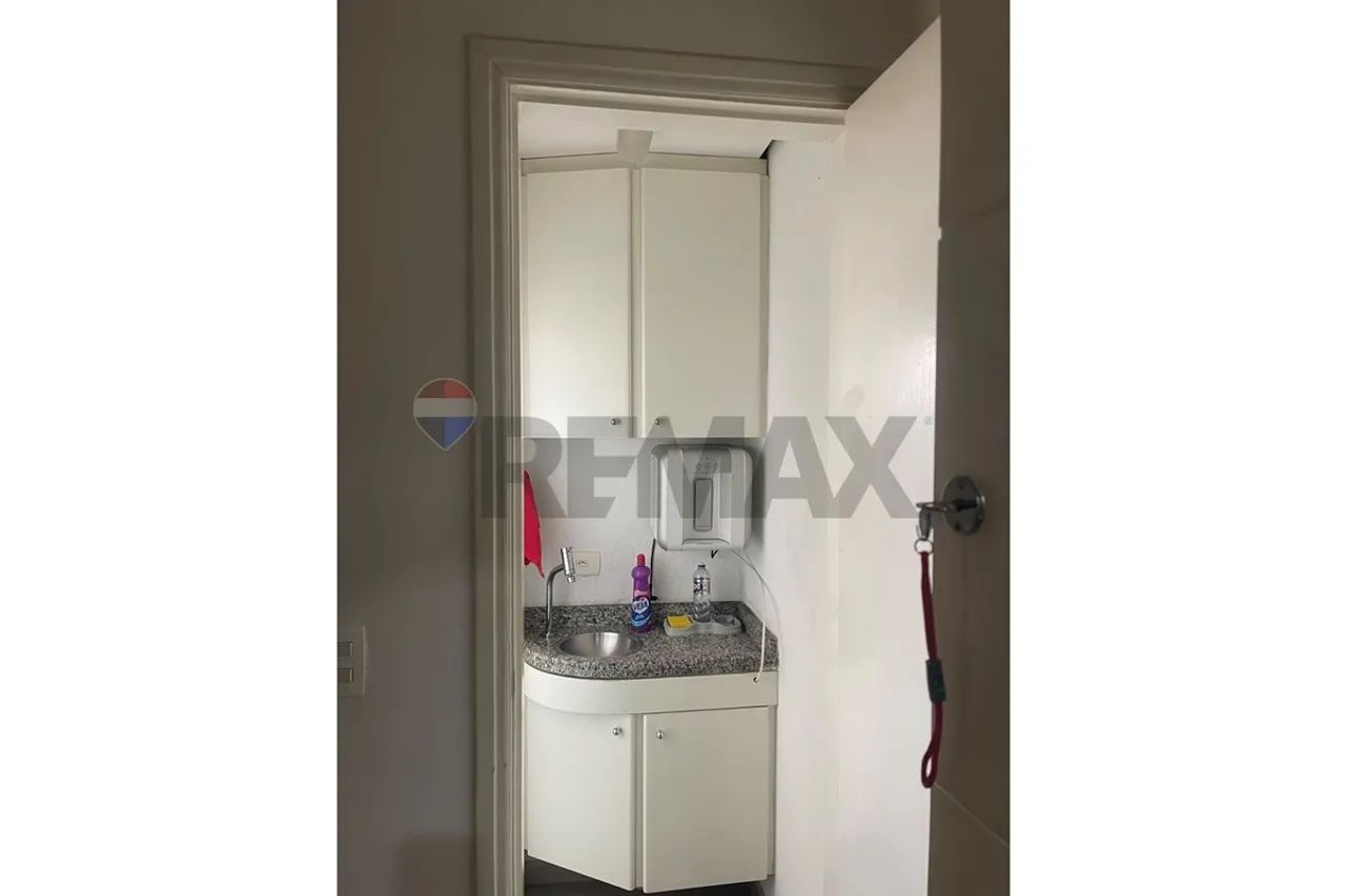 Sala Comercial Mobiliada 35m² para Locação na Rua Clélia com 1 Vaga - Foto 3