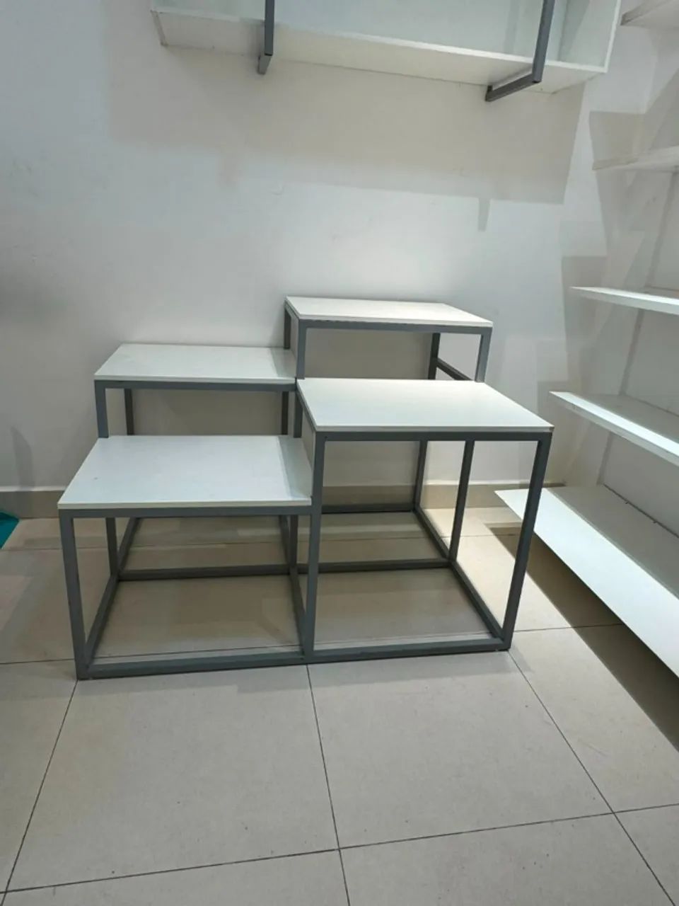 MÓVEIS PARA LOJA