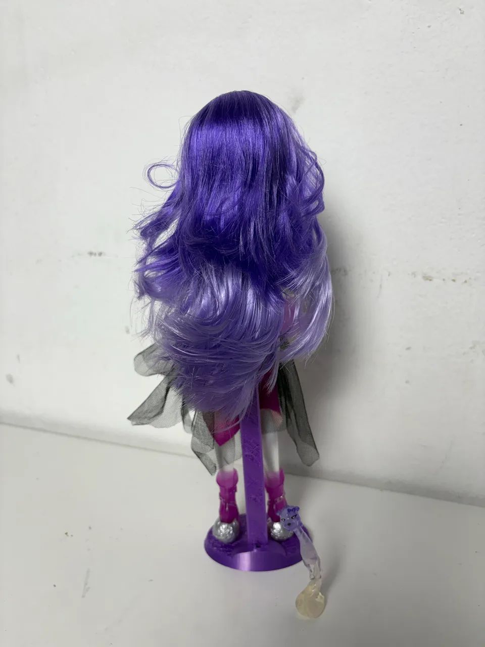 Boneca Básica Monster High Spectra Vondergeist Creeproduction  - Foto 5