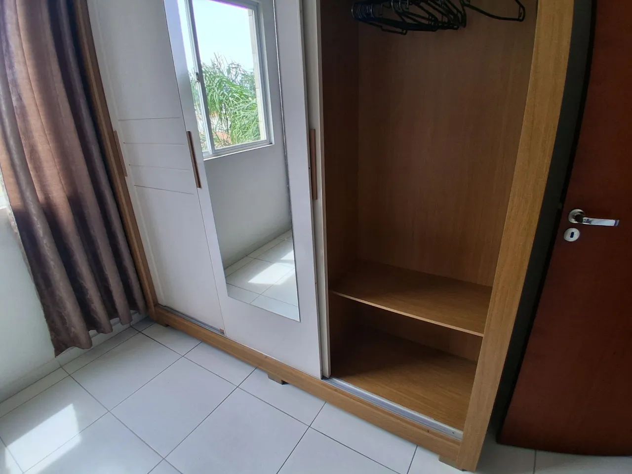 Guarda roupas de solteiro - Foto 3