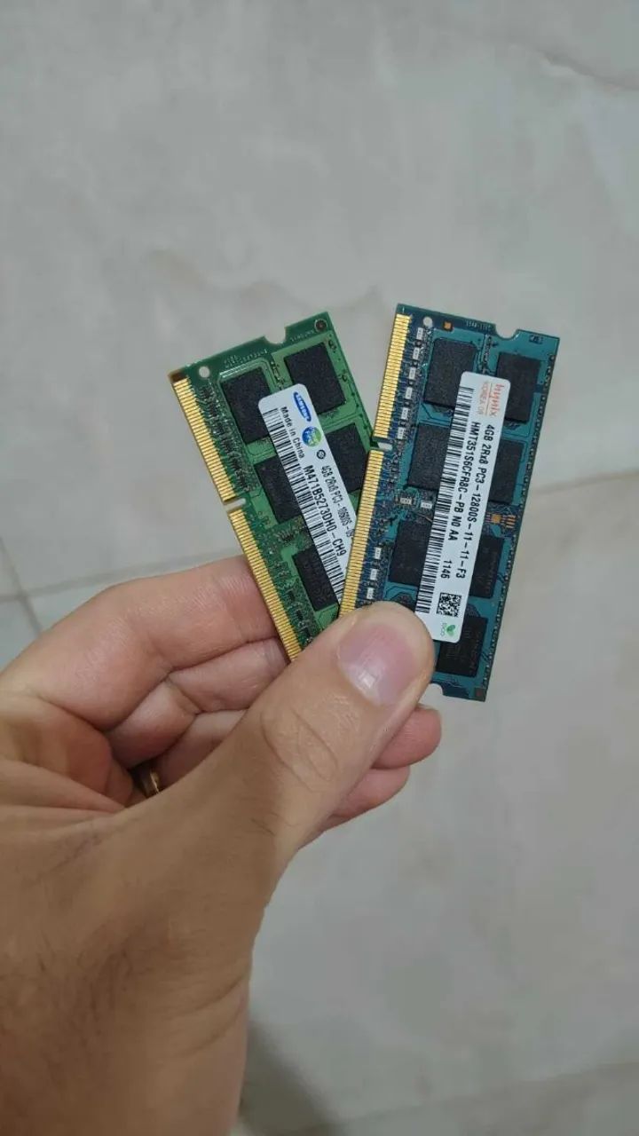 2 Memoria RAM de 4GB cada DDR3