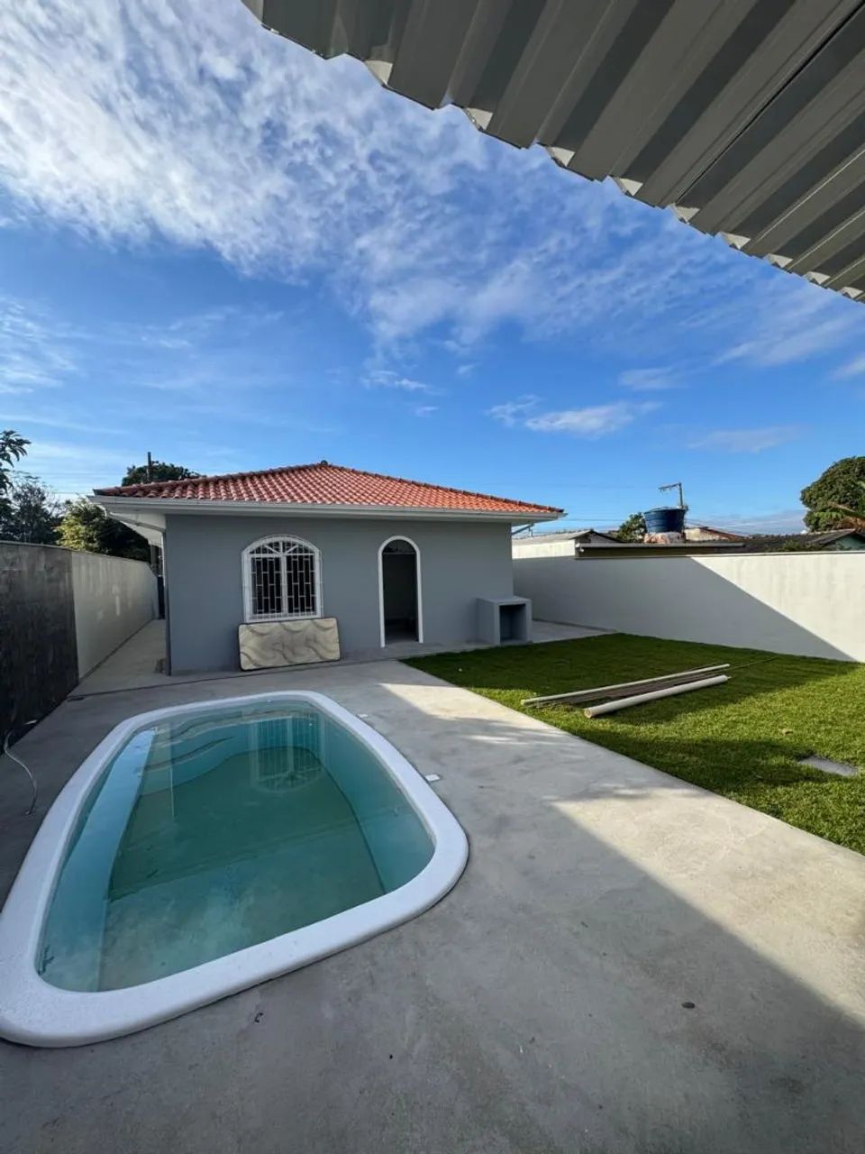 CASA LINDA E GRANDE PARA VENDER URGENTE! 