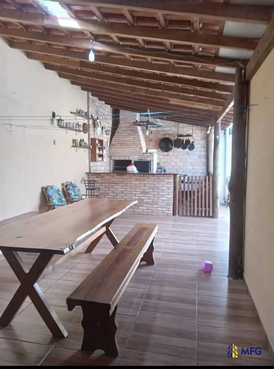 Casa à Venda - Centro - Itaporanga/SP