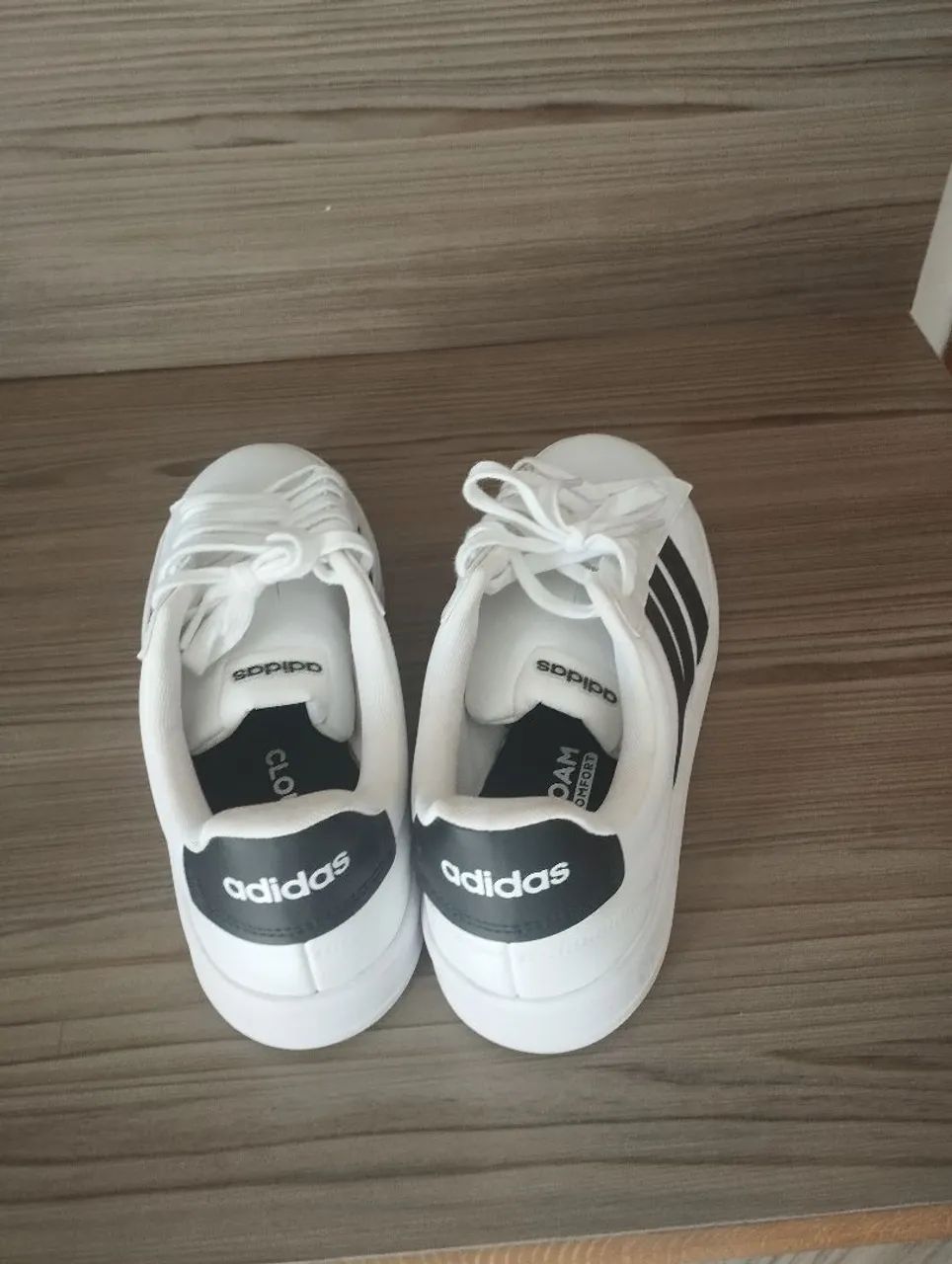 Tênis Adidas branco - Foto 4