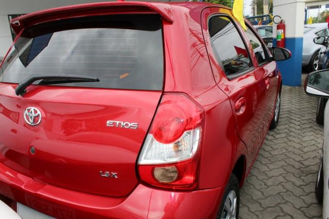 Toyota Etios - Foto 8